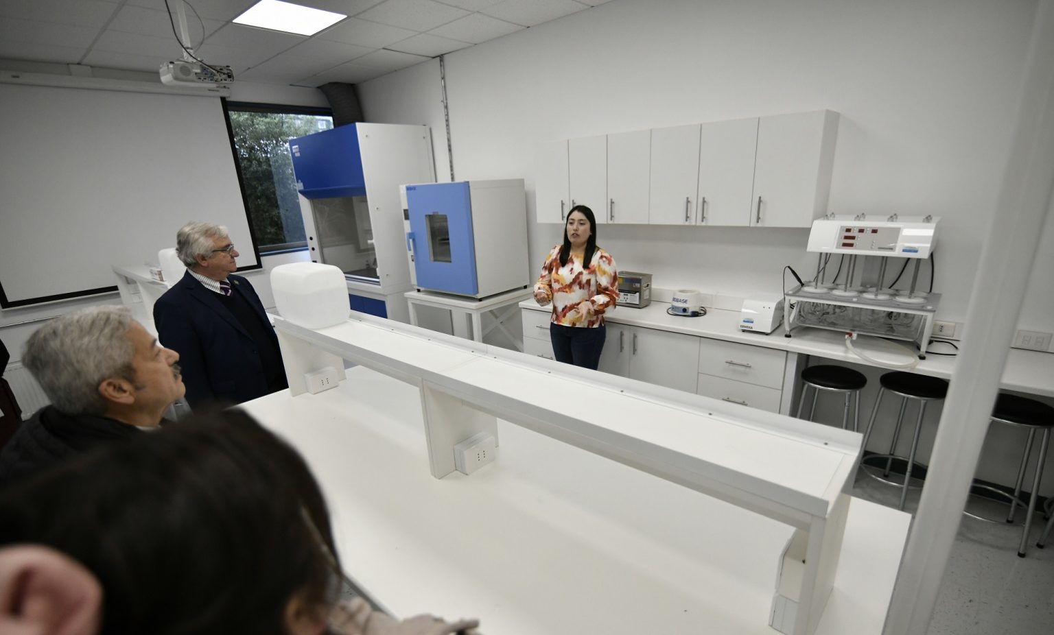 USS inaugura moderno laboratorio de quimica y farmacia3